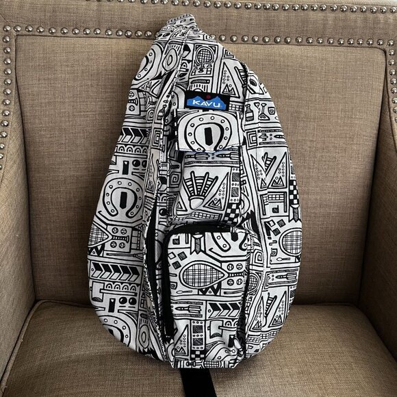 Kavu Rope Sling Bag Black And White Print Horseshoe Tennis Racket - Picture 1 of 10